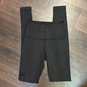 black Lulu Lemon leggings tall